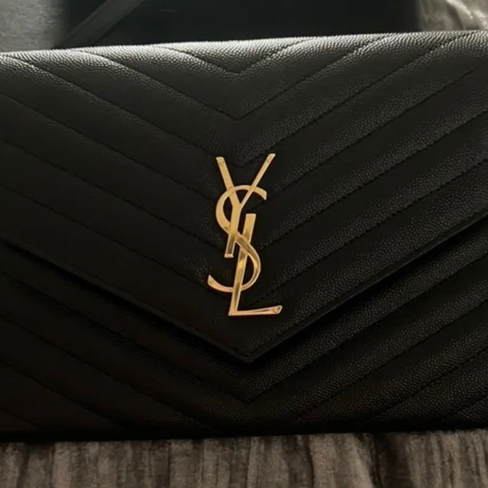 Ysl black clutch *LIKE NEW*